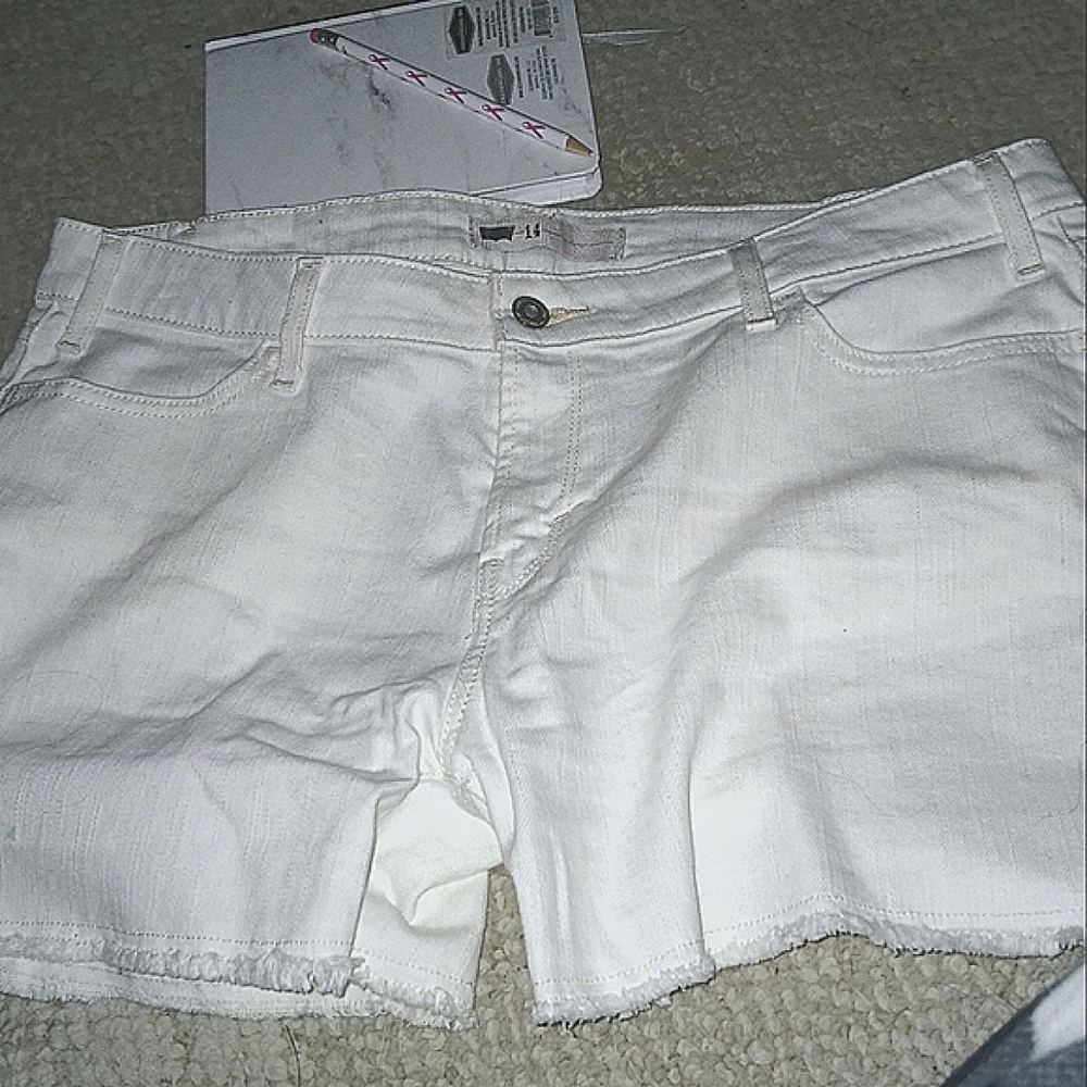 🩳 Lee White Denim Shorts 🩳